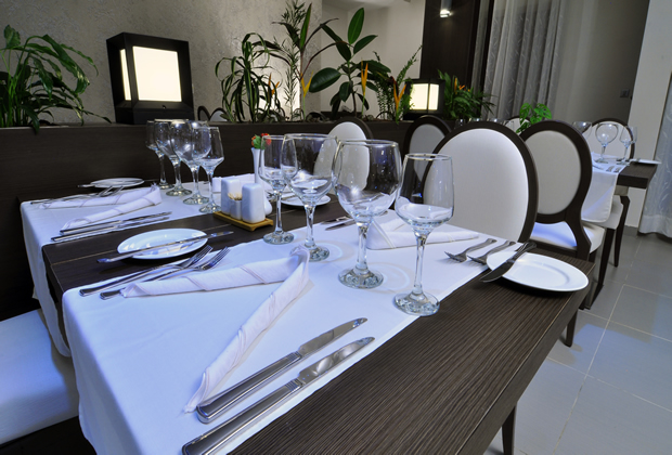 BEHANZIN dining room